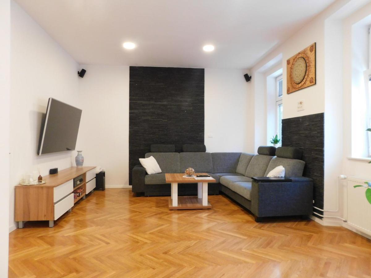 Modern Apartment Hrenova Street Ljubljana Exteriör bild