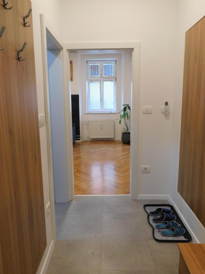 Modern Apartment Hrenova Street Ljubljana Exteriör bild